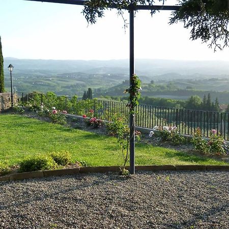 فندق تْشيرتالدوفي  Castello Di Tavolese المظهر الخارجي الصورة