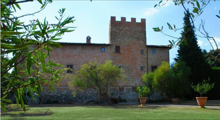 فندق تْشيرتالدوفي  Castello Di Tavolese المظهر الخارجي الصورة