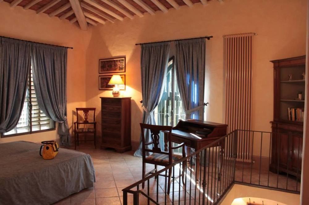 فندق تْشيرتالدوفي  Castello Di Tavolese المظهر الخارجي الصورة